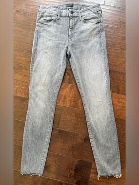 MOTHER The Looker Ankle Fray Jeans - Gray Wash